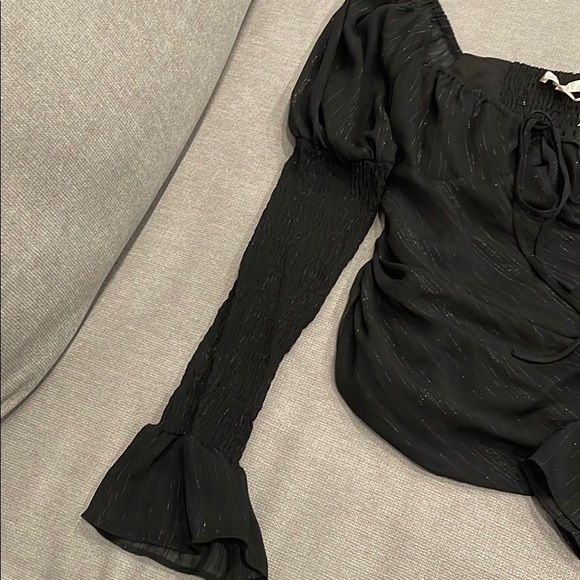 Wayf Black Top with Puff Sleeves - Picture 2 of 5